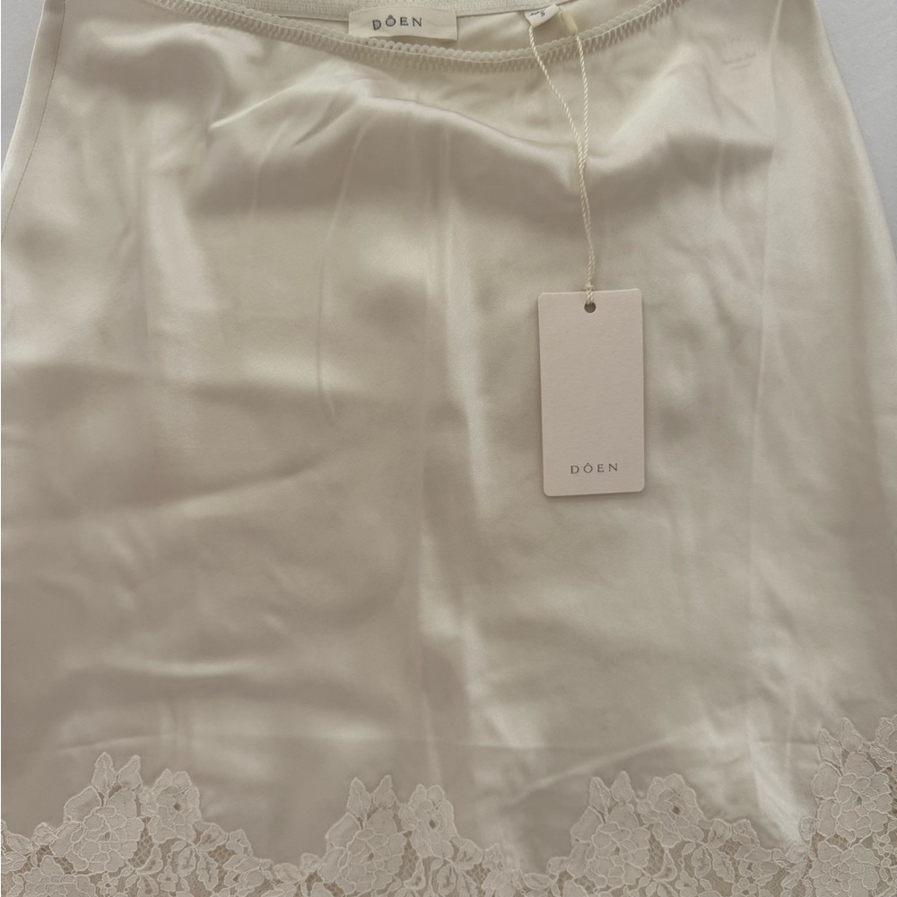Doen Satin Lace Trim Slip - Cream - Picture 3 of 3